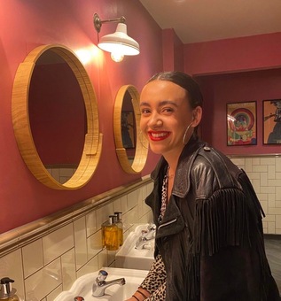 Shop owner & illustrator