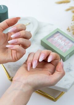 Loste False Nails