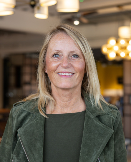Bump To Birthday with Author Helen Stephens