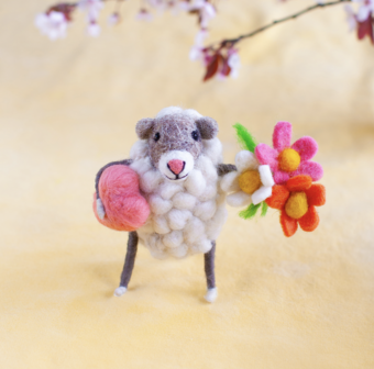 Heart & Flowers Sheep