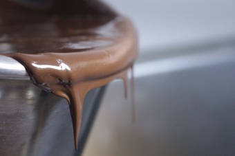 Chocolate grider 