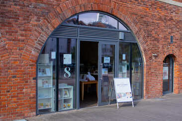 Hotwalls studio 8