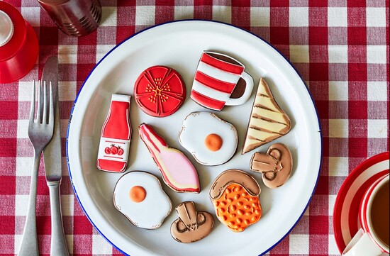 big-breakfast-biscuit-tin